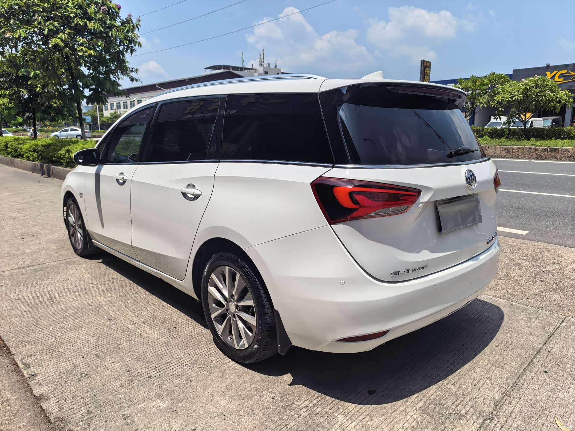 Buick GL6, 2022 15