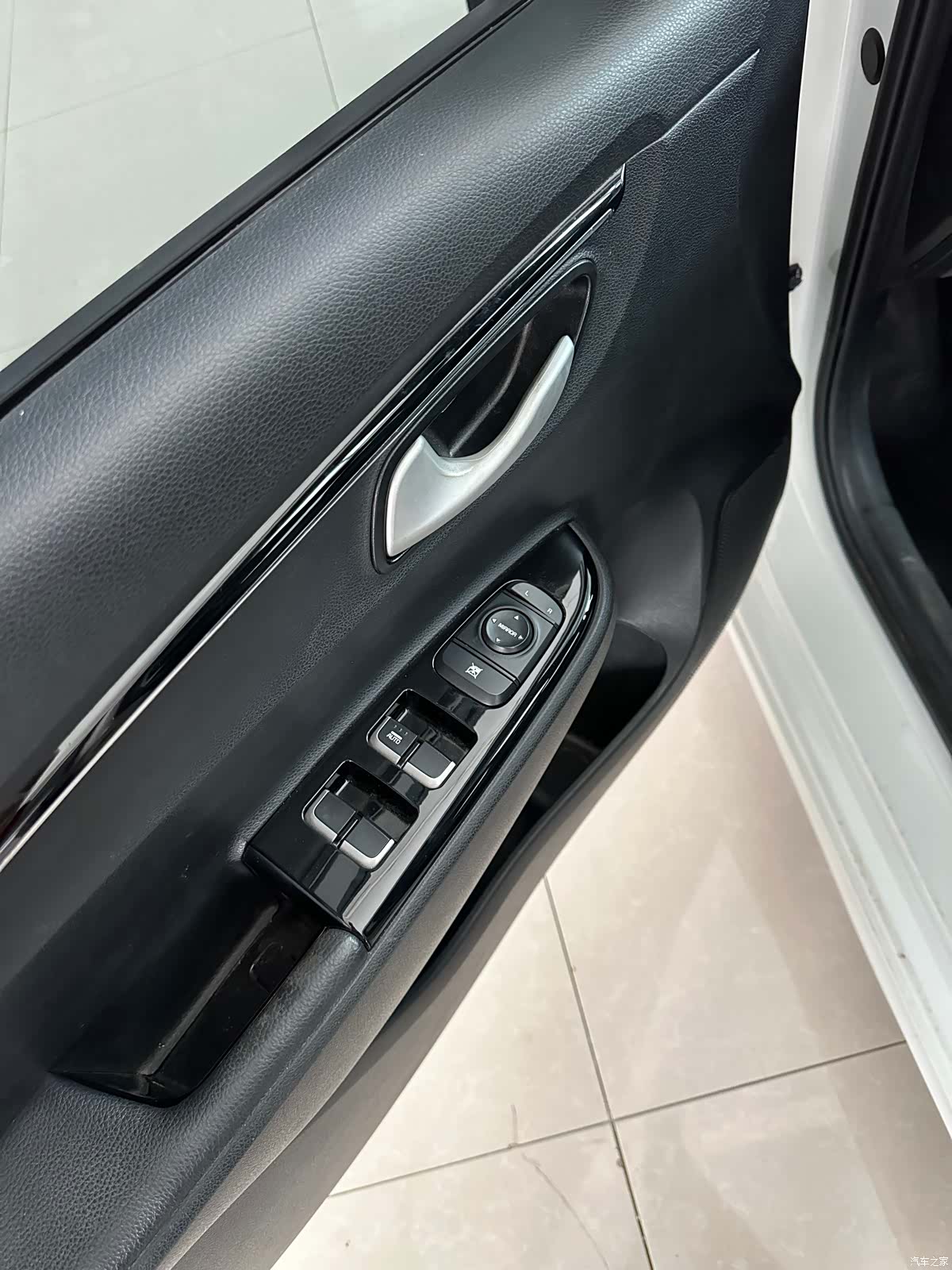 Kia K2, 2018 11