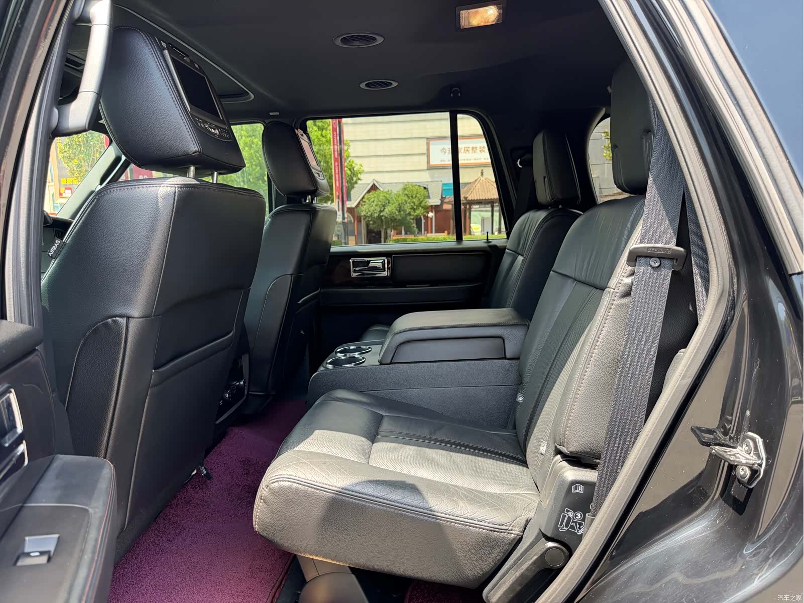 Lincoln Navigator, 2016 11