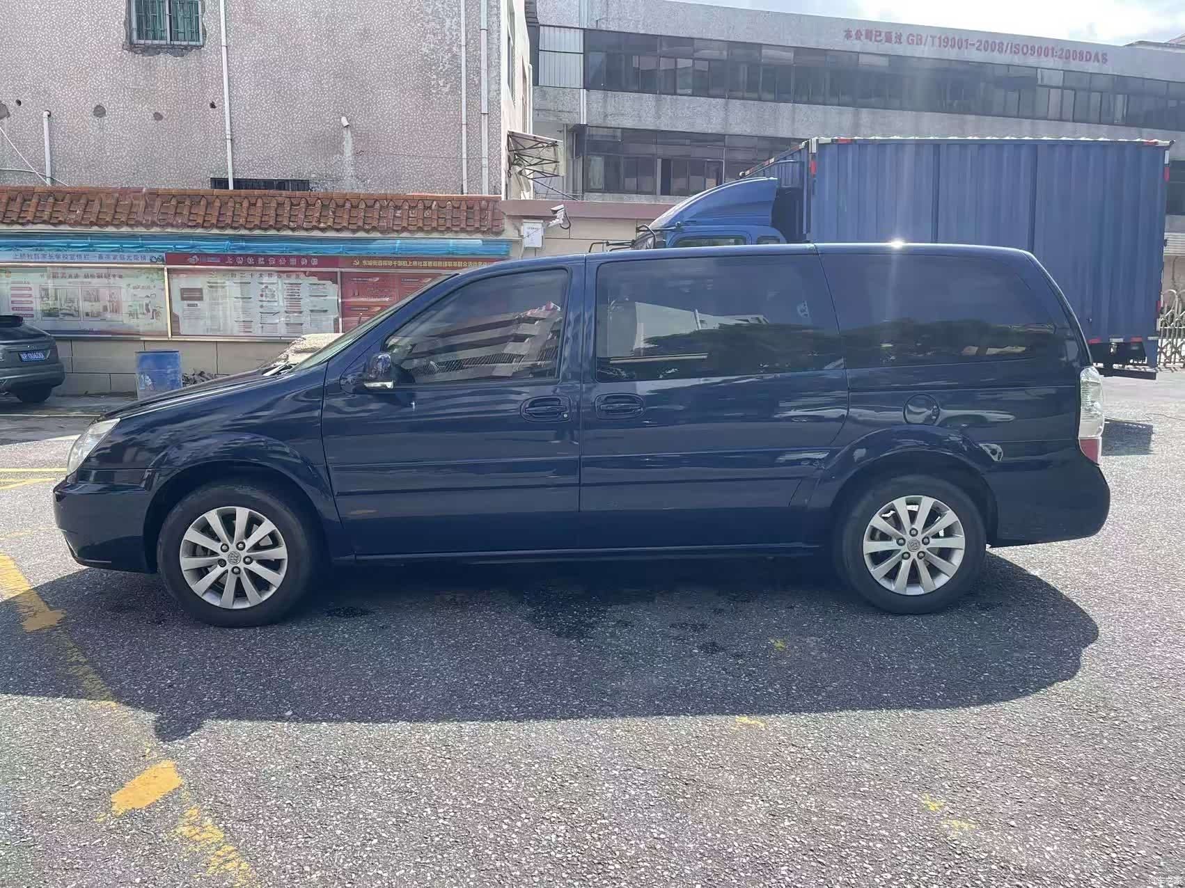 Buick GL8, 2014 8