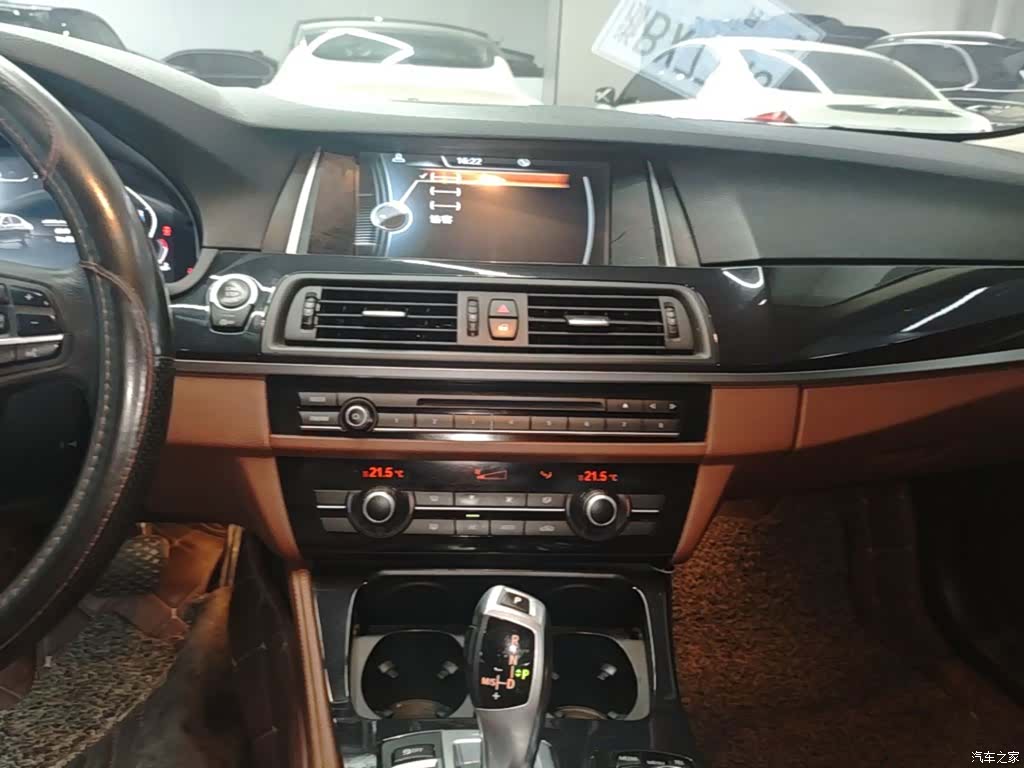 BMW 5 Series, 2015 13