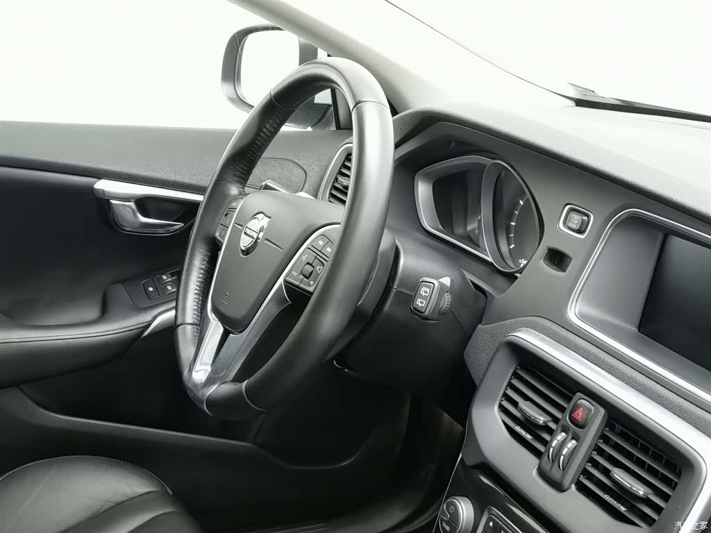 Volvo V40, 2018 22