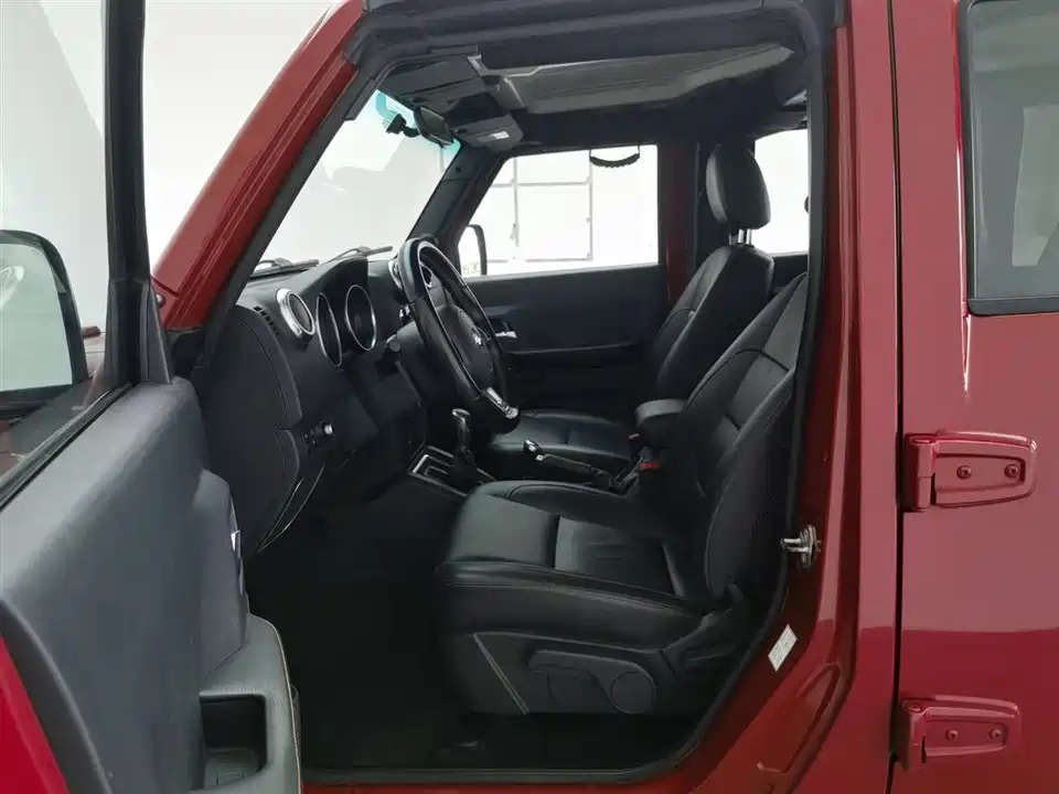 Beijing BJ40