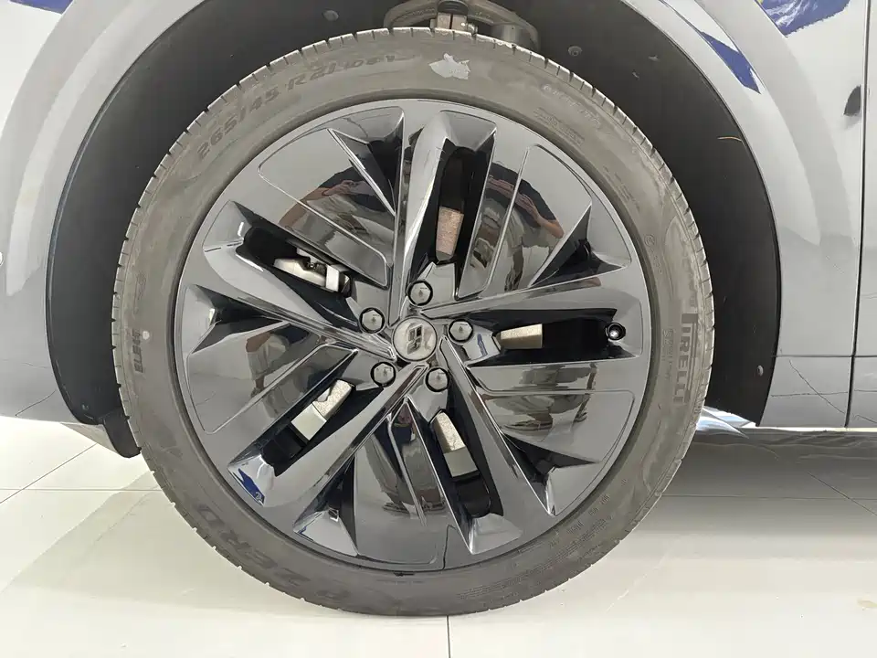 Li Auto Ideal L6