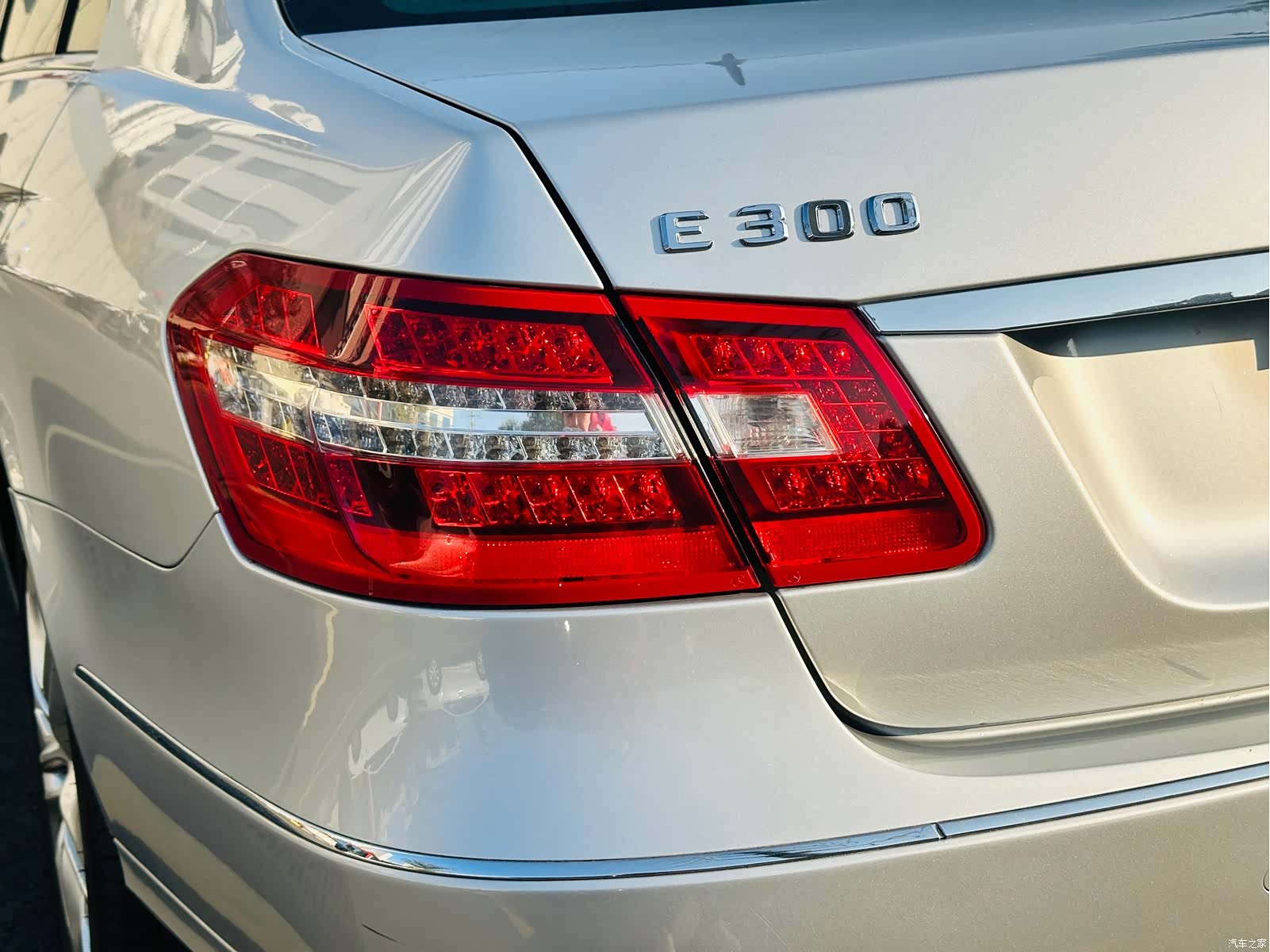 Mercedes-Benz E-Class, 2010 24