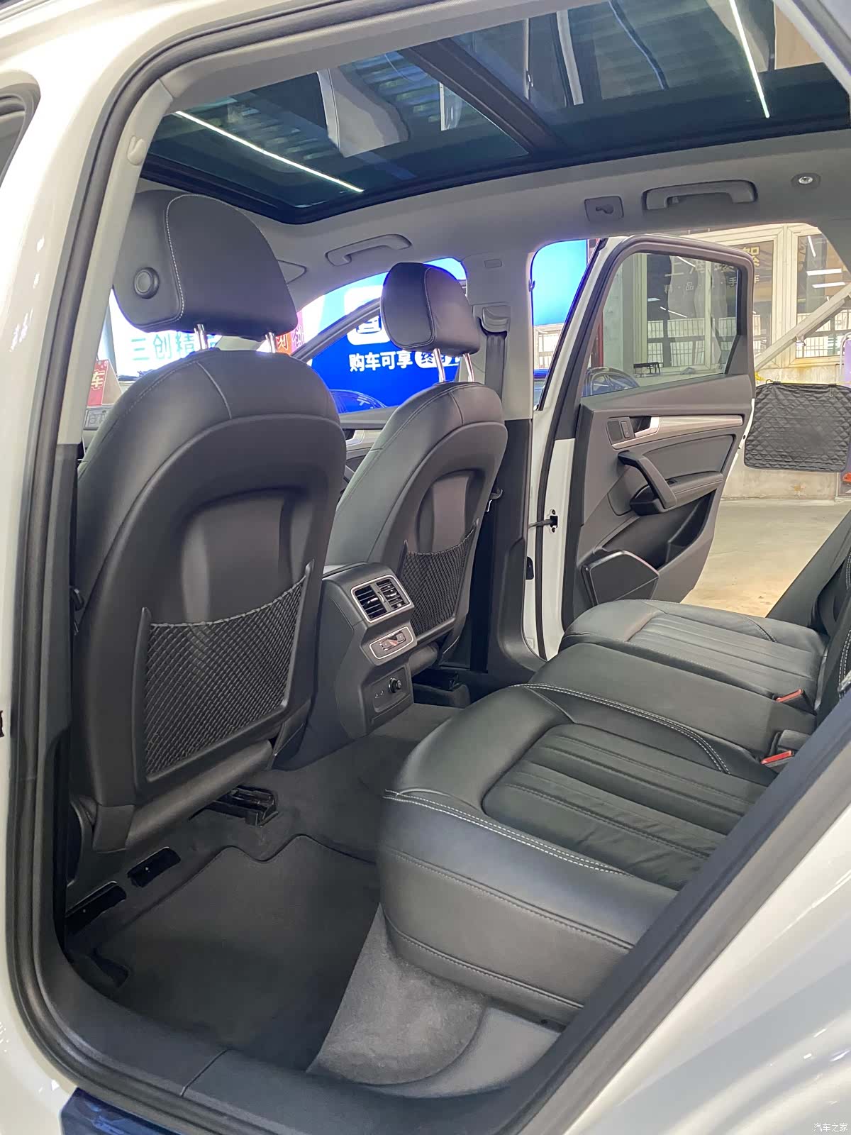 Audi Q5L, 2020 10