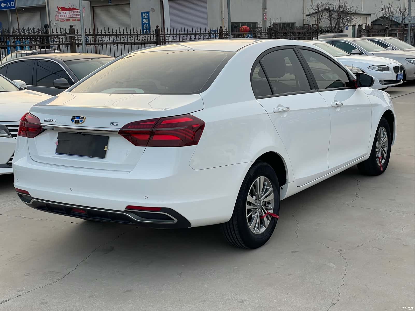 Geely Emgrand, 2020 все фото