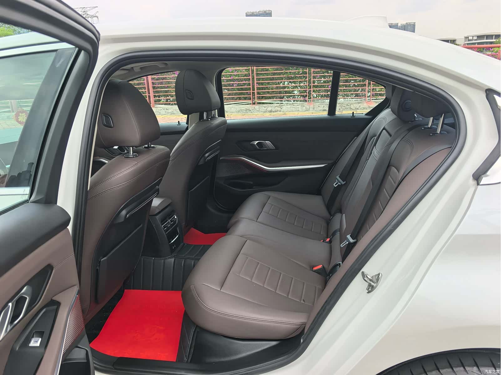 BMW 3 Series, 2020 все фото