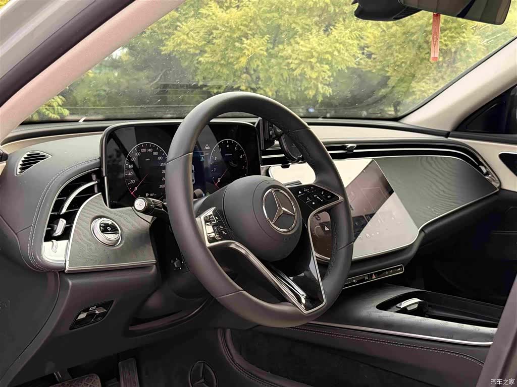 Mercedes-Benz E-Class, 2026 6