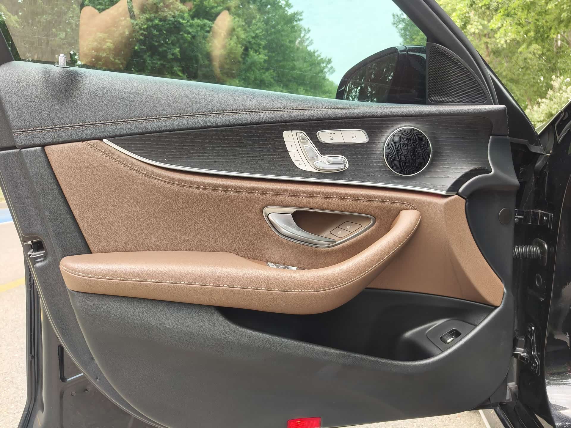 Mercedes-Benz E-Class, 2021 18