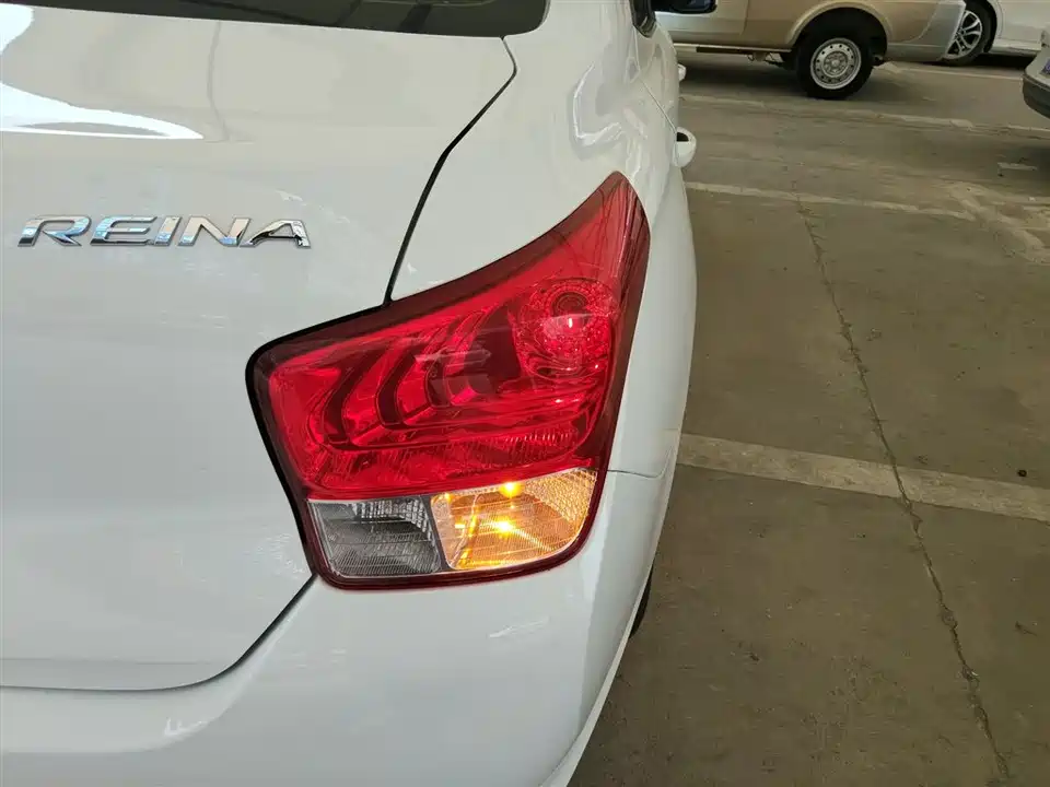 Hyundai Rena