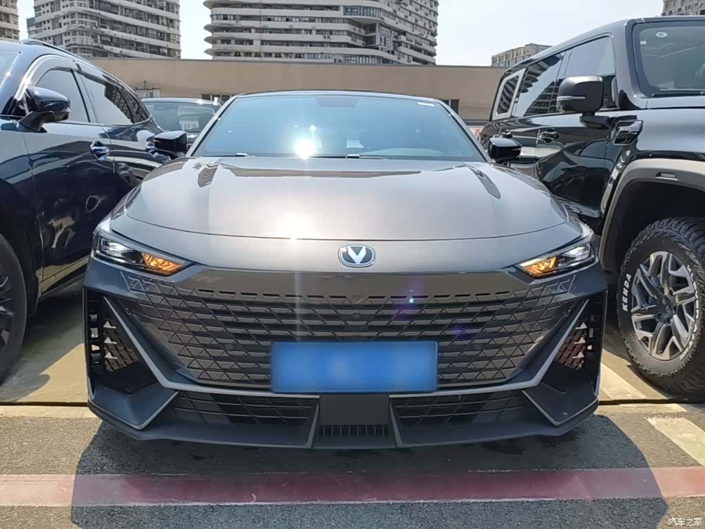 Changan UNI-V, 2022 3