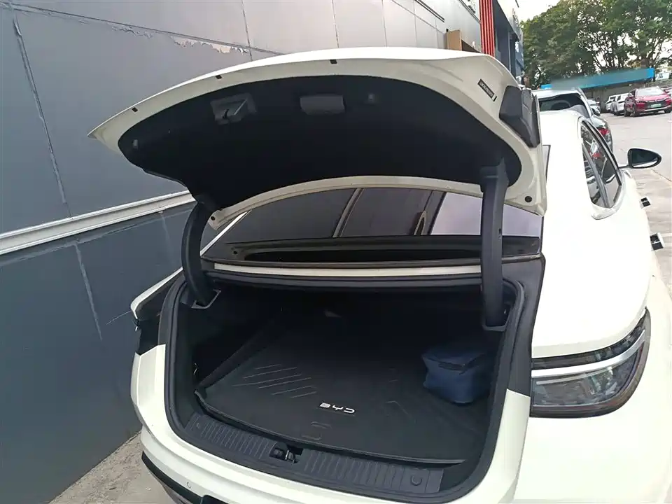 BYD seal