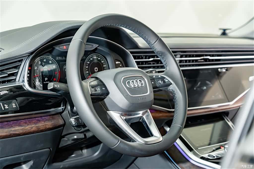 Audi Q7, 2024 11