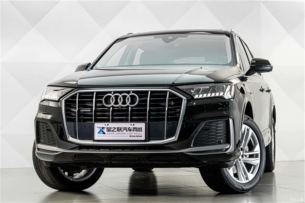 Audi Q7, 2024 3