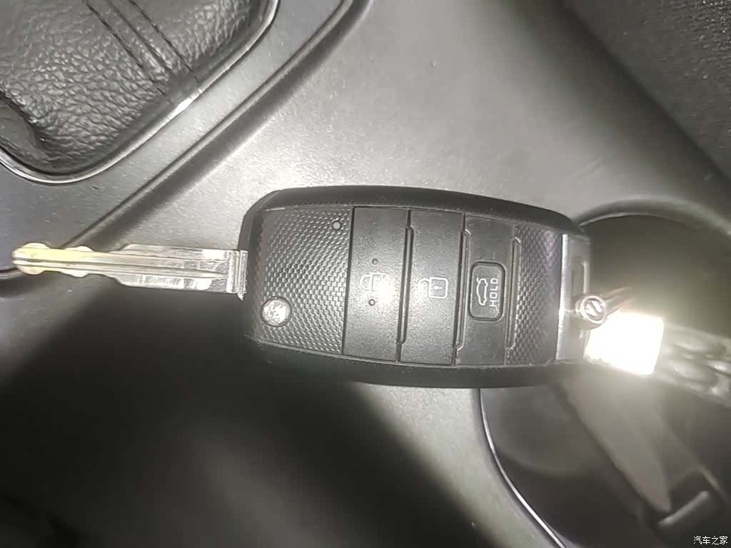 Kia K3, 2015 9
