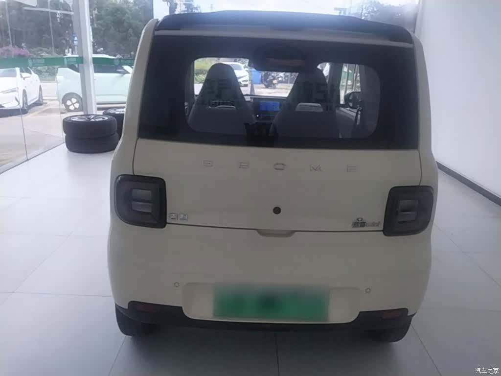Geely Panda, 2025 6