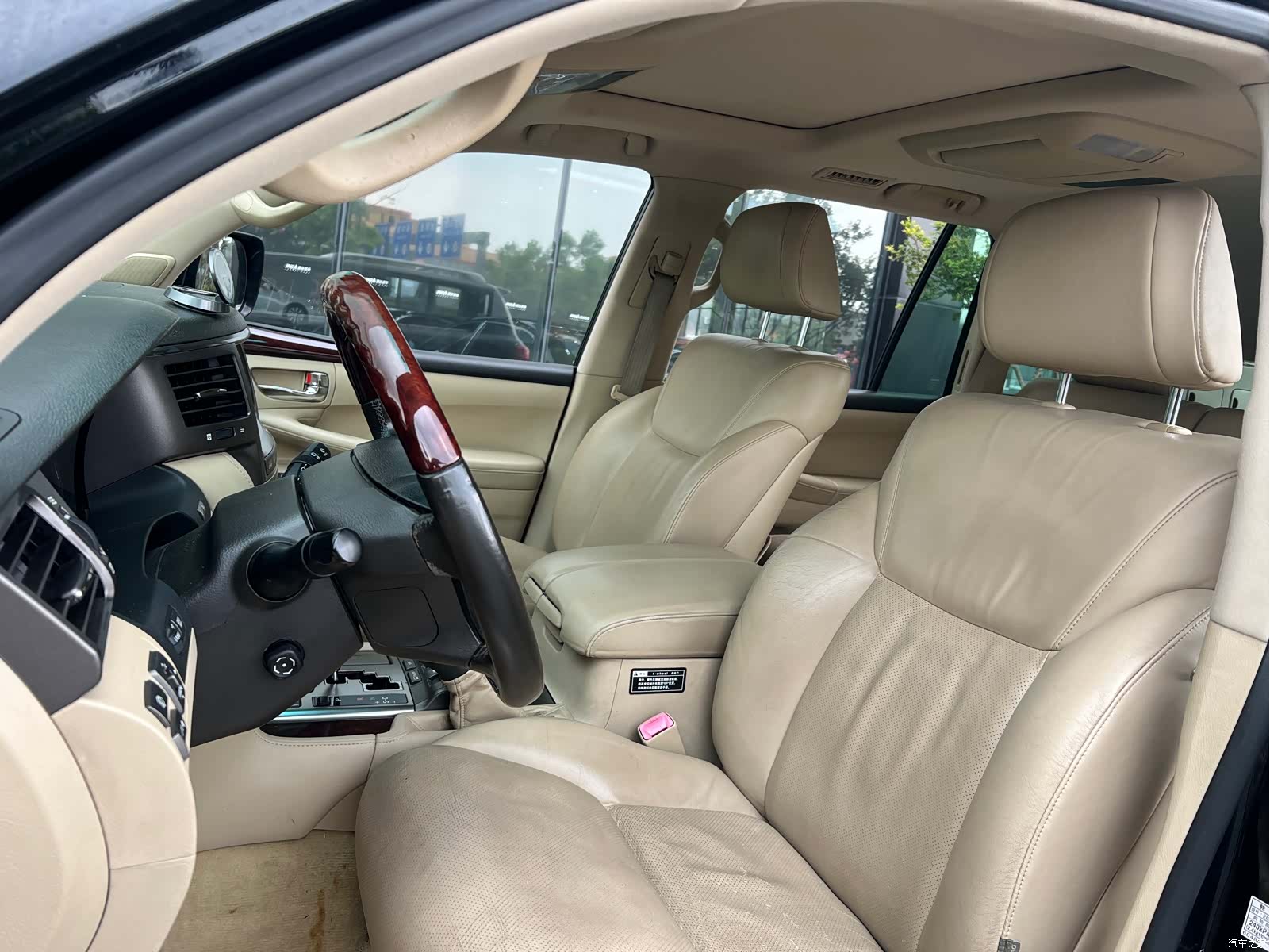 Lexus LX, 2008 6