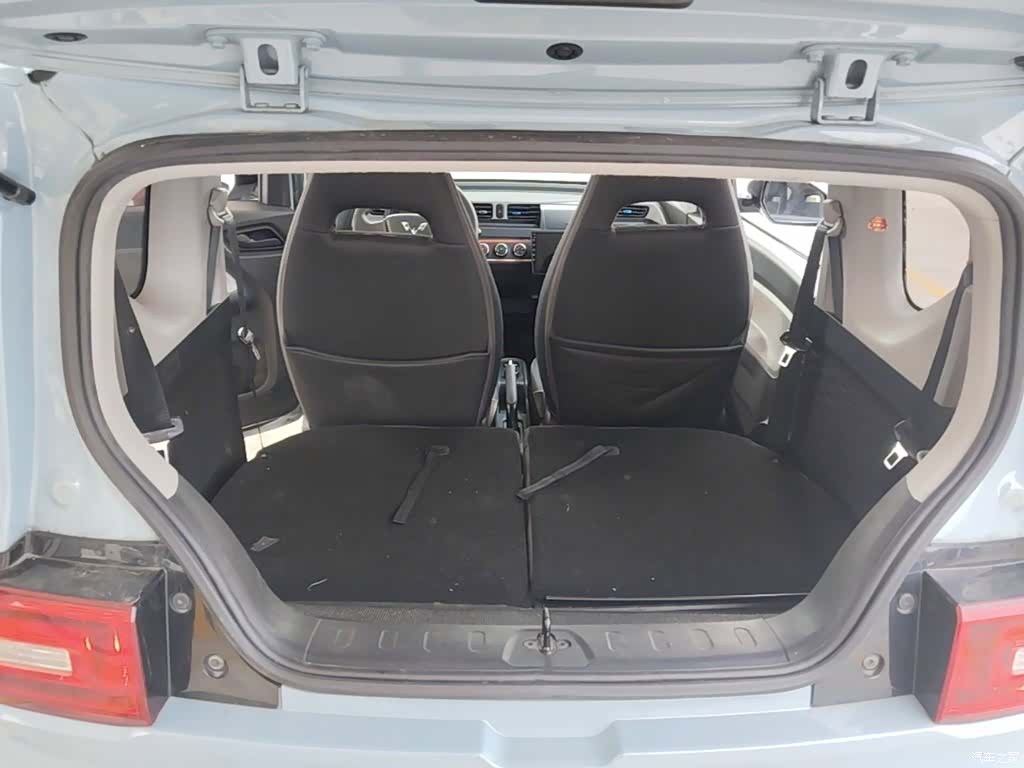 Wuling MINIEV, 2020 19