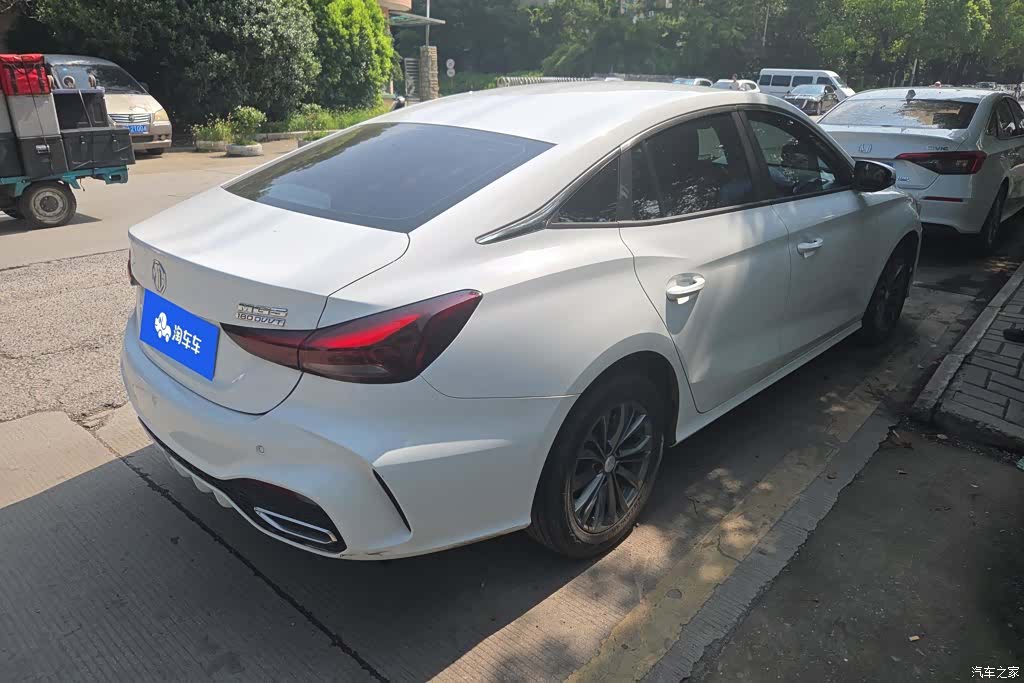 MG MG5, 2025 3