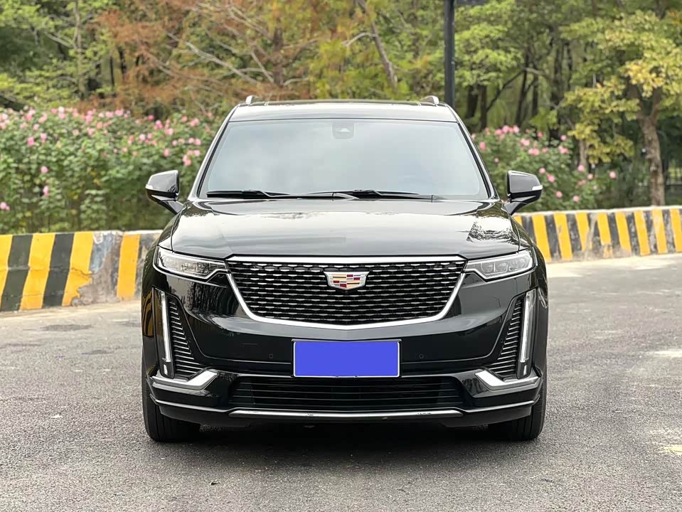 Cadillac XT6