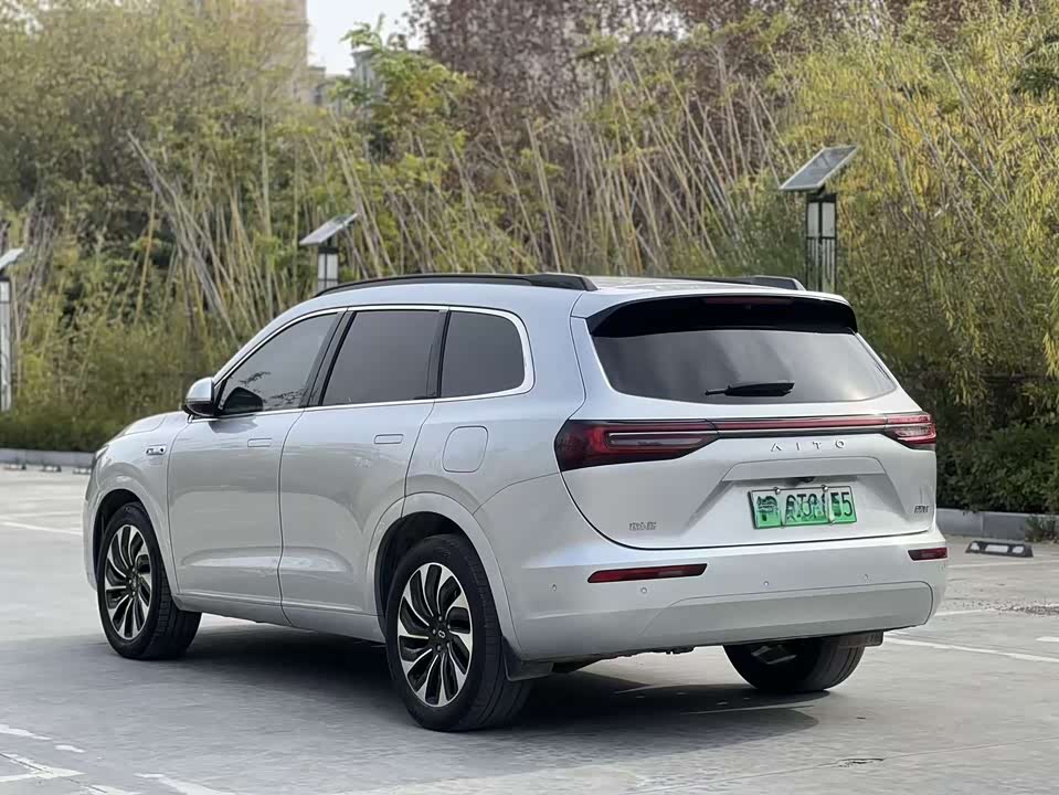 AITO Ask the world M7