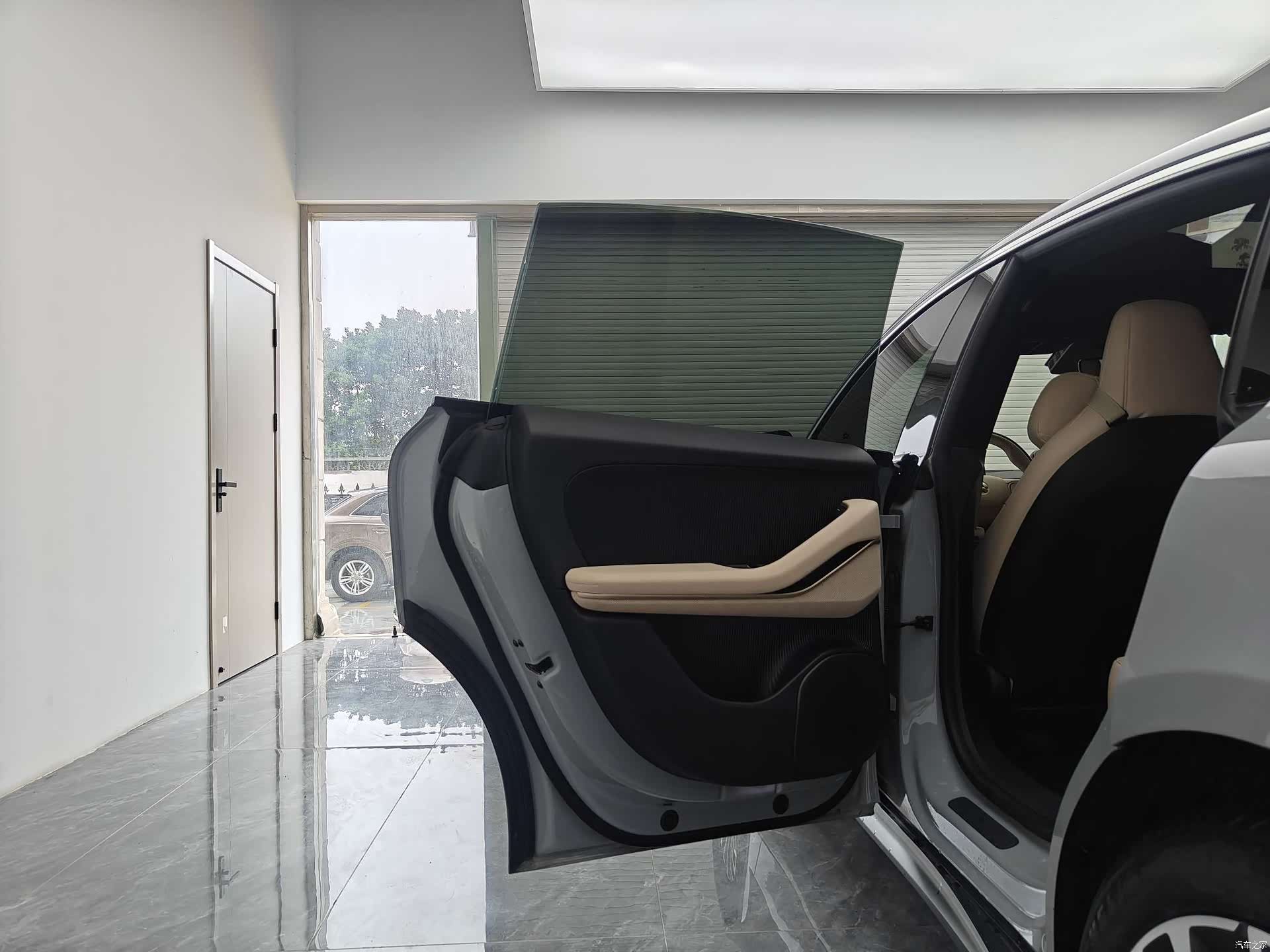 NIO ET5, 2023 10