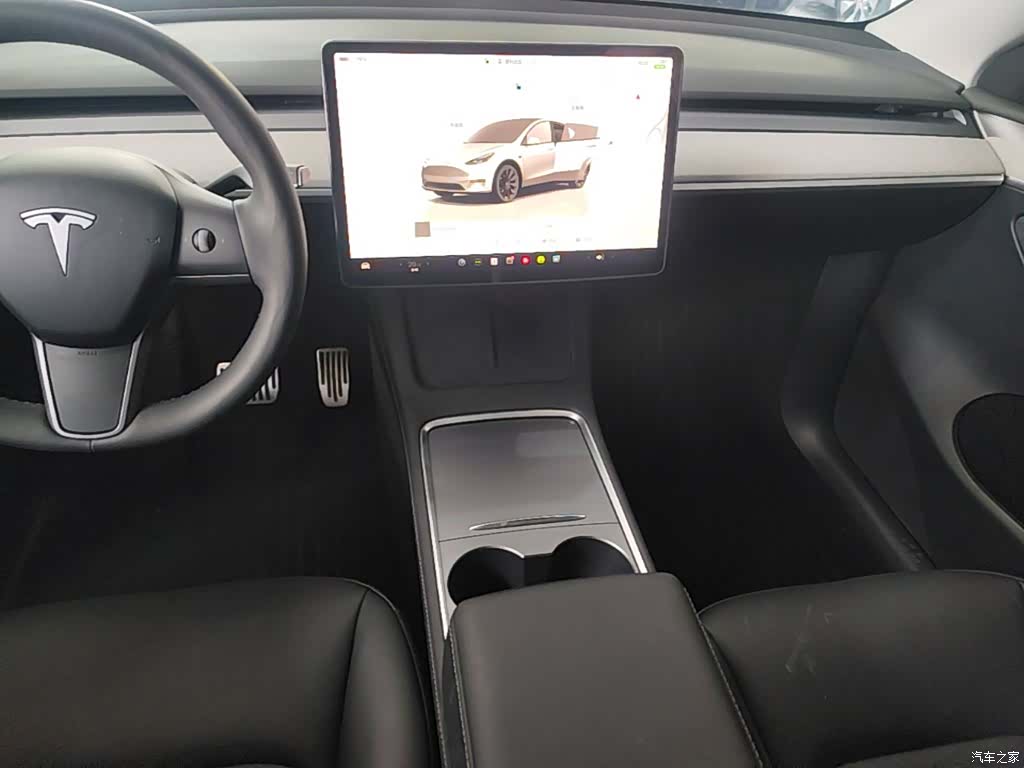 Tesla Model Y, 2024 13
