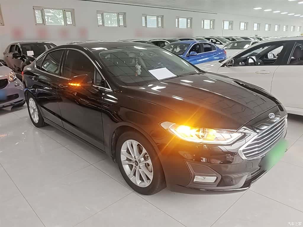 Ford Mondeo, 2022 4
