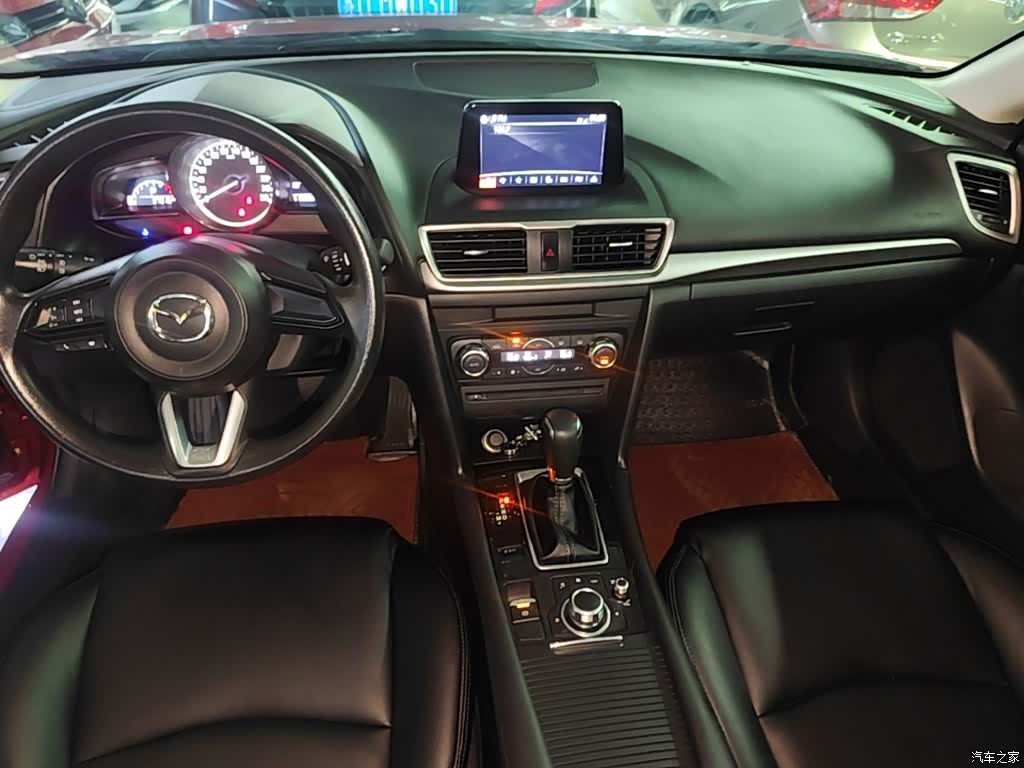 Mazda Mazda3, 2019 13