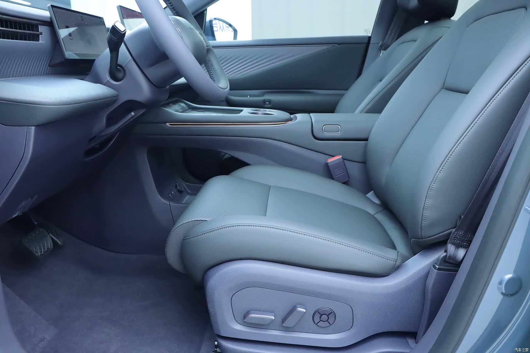 Nissan NX8, 2026 все фото