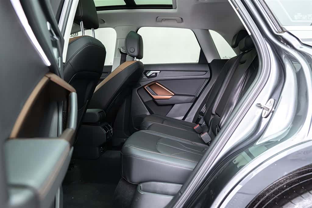 Audi Q3, 2020 11