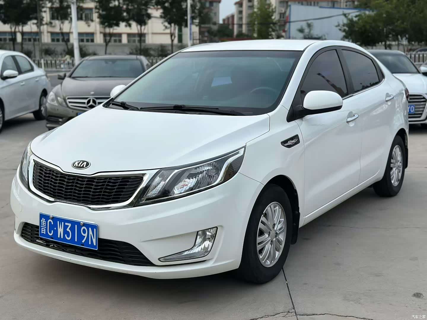Kia K2, 2014 1