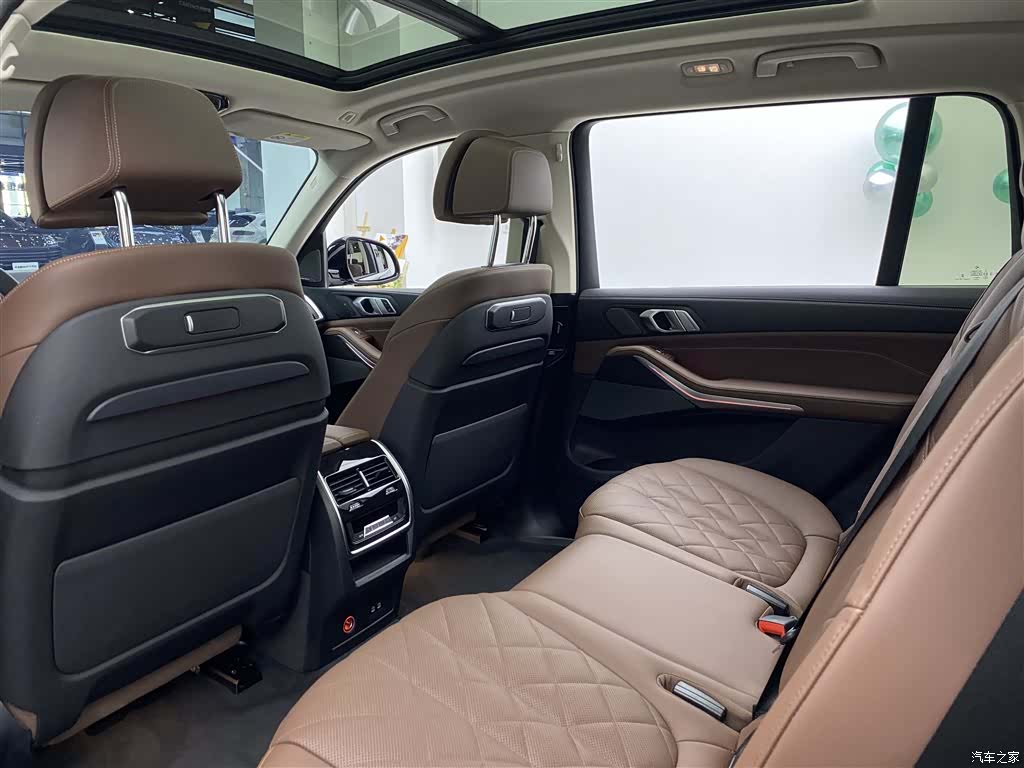 BMW X7, 2024 7