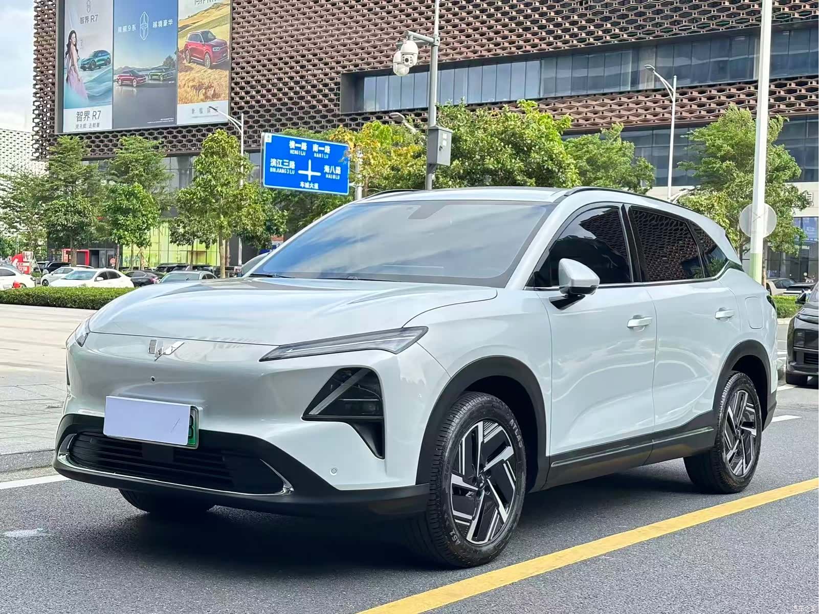 Wuling Starlight, 2024 1