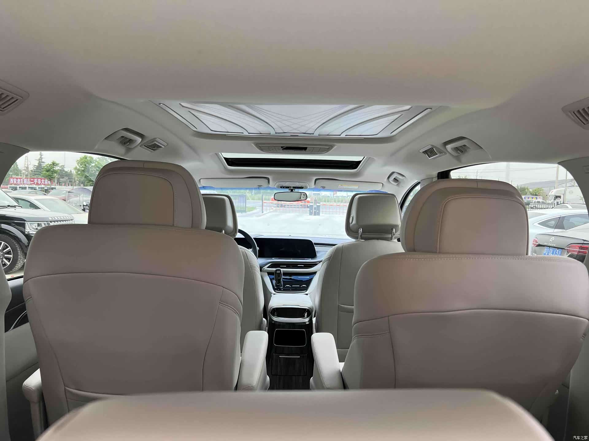 Buick GL8, 2023 10