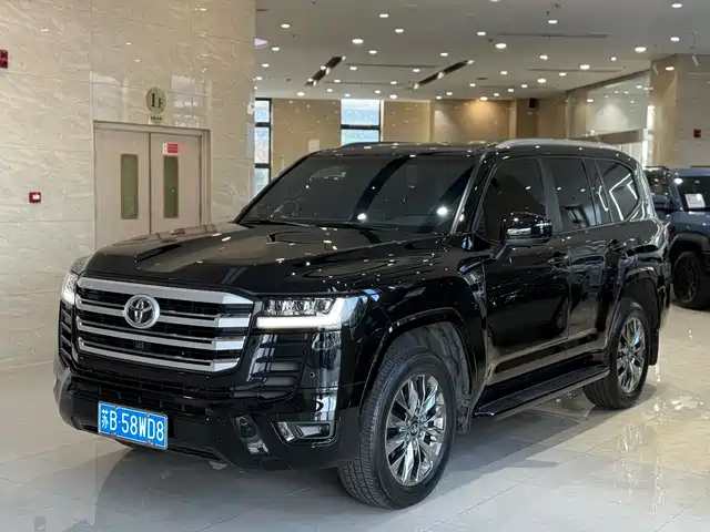 Toyota Land Cruiser 2024 — купить из Китая под заказ