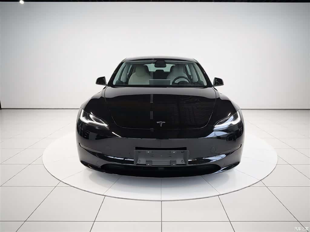 Tesla Model 3, 2026 3