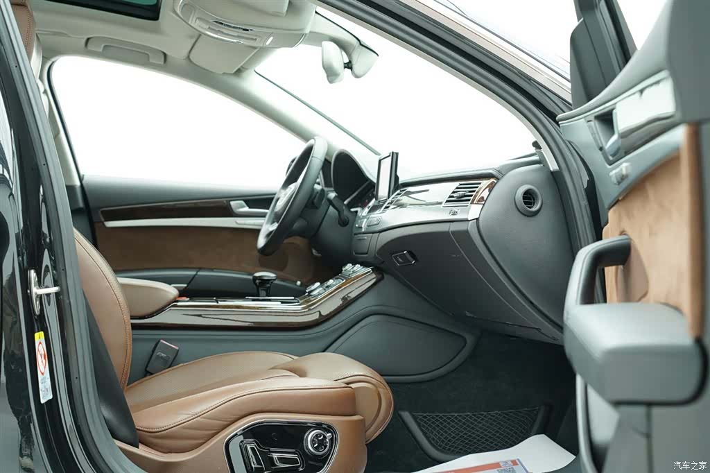 Audi A8L, 2014 25