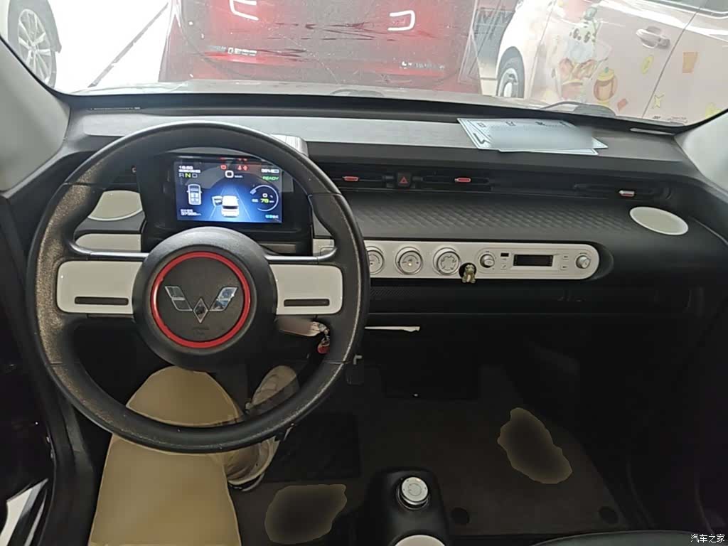 Wuling MINIEV, 2022 10
