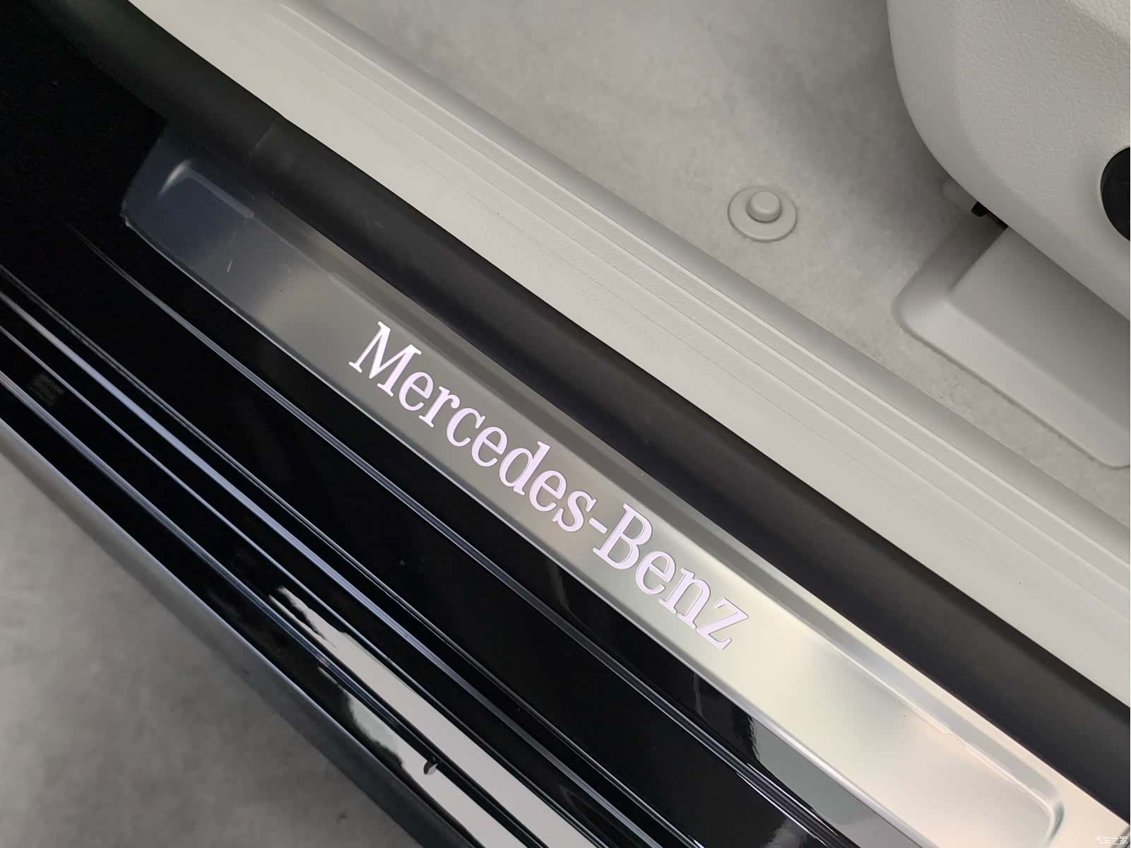 Mercedes-Benz EQE, 2025 22