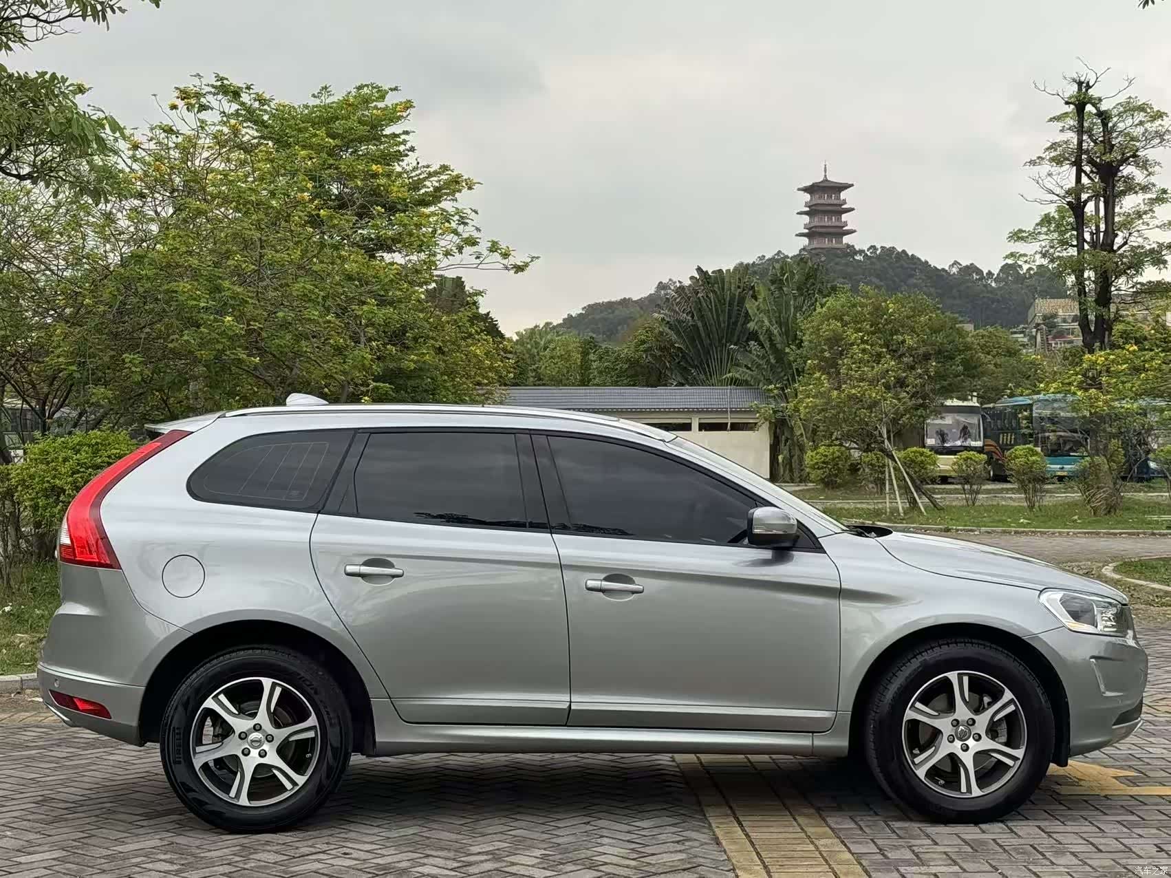 Volvo XC60, 2014 4