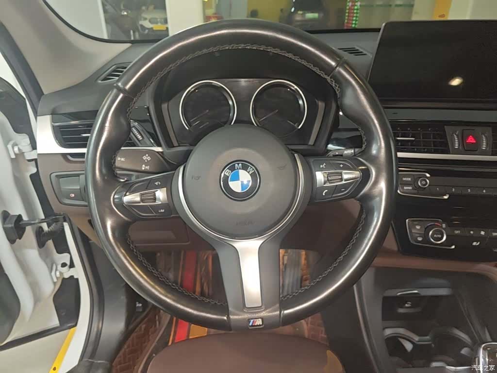 BMW X1, 2023 11