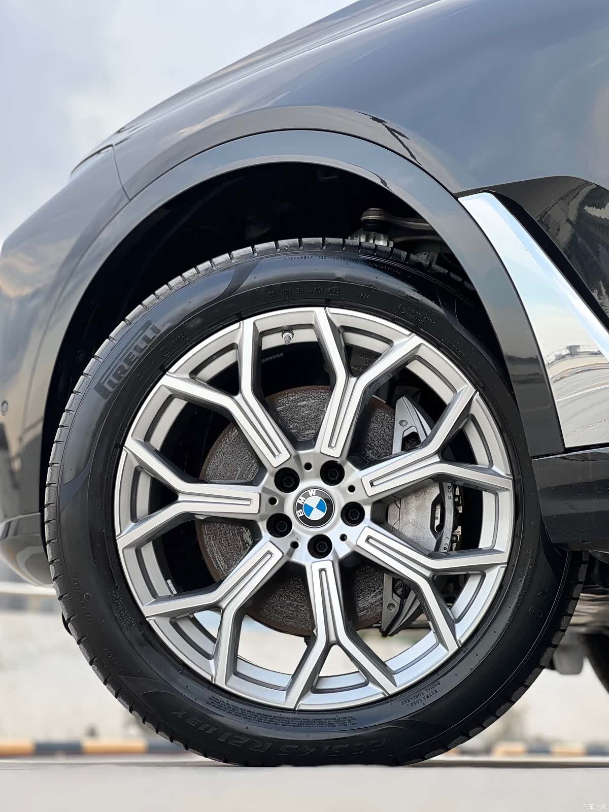 BMW X7, 2024 13