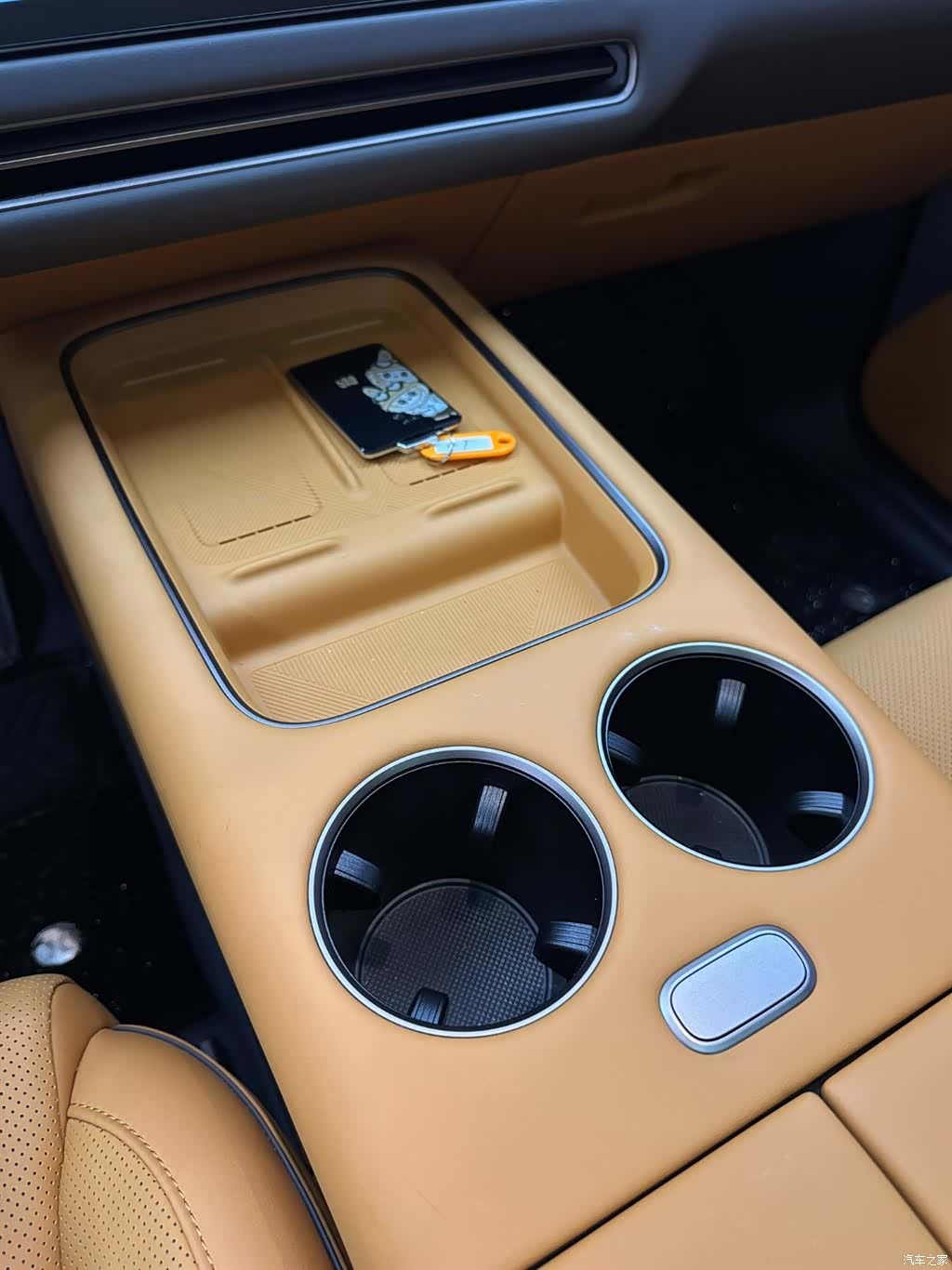 Li Auto i8, 2026 16