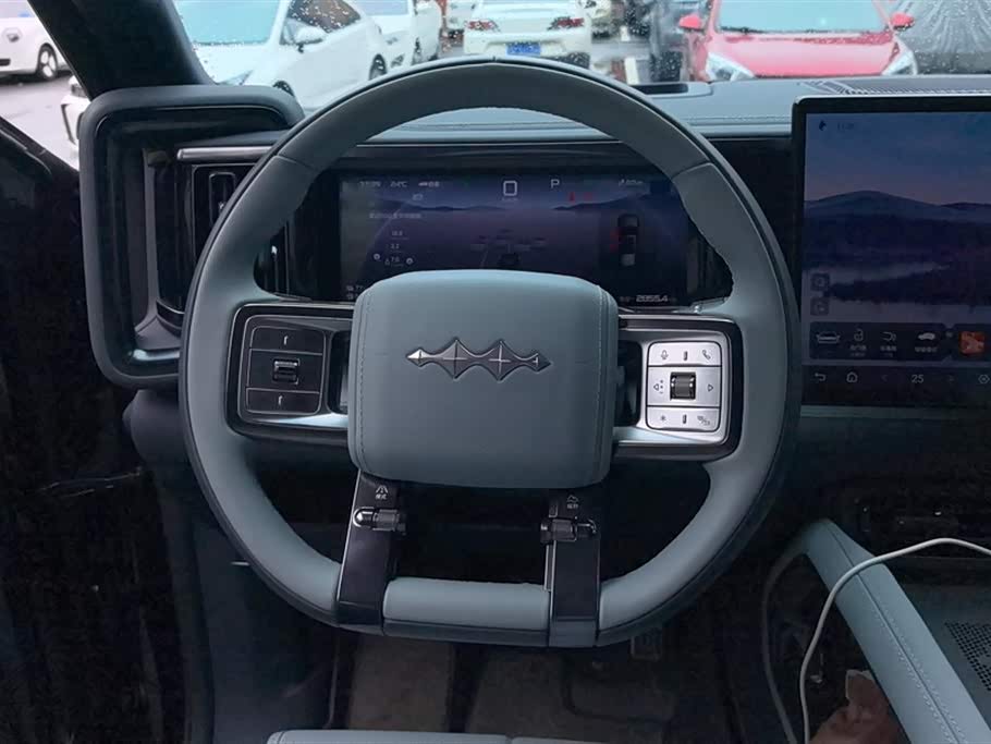 BYD Leopard 5 BYD Leopard 5