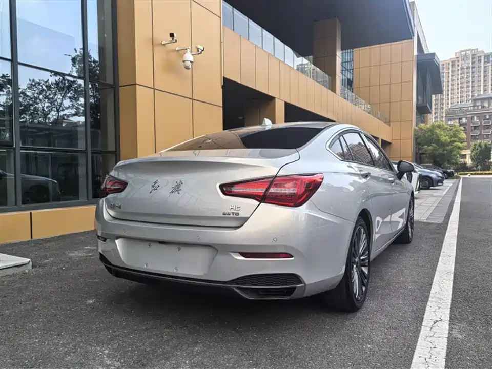 Hongqi H5