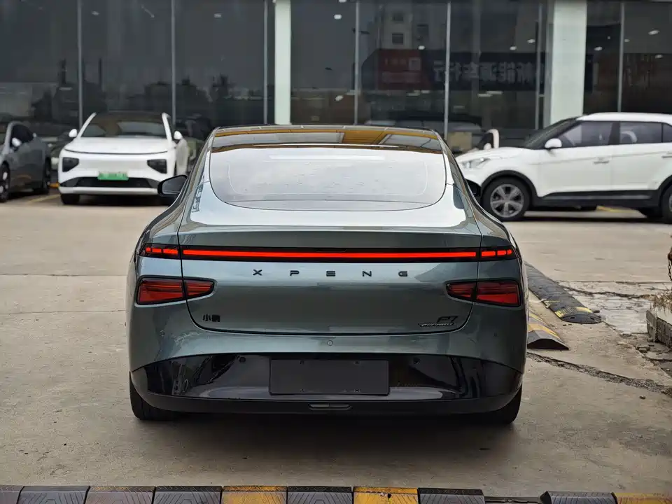 XPENG P7