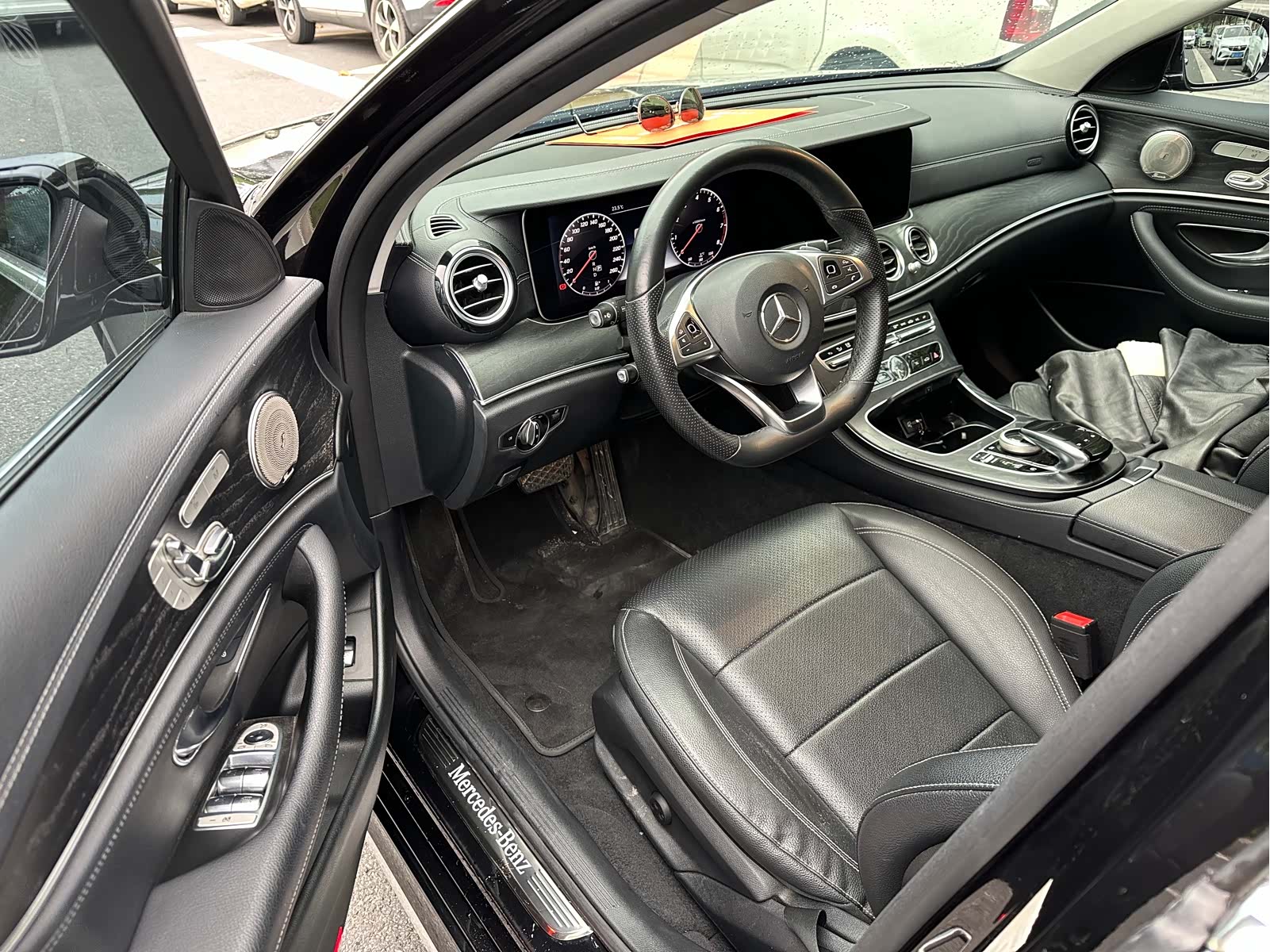Mercedes-Benz E-Class, 2018 4