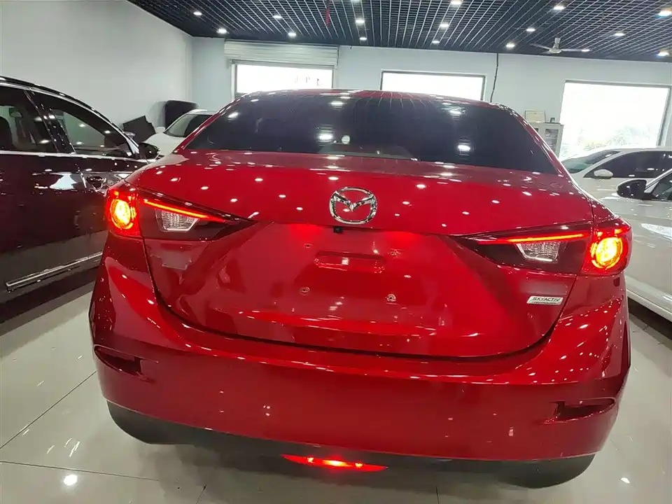 Mazda 3 Angkesaila